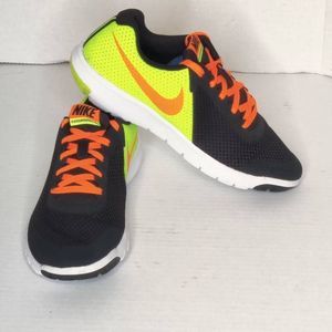 Nike Flex Experience RN5 Sneaker Black/Yellow/Orange  5yw